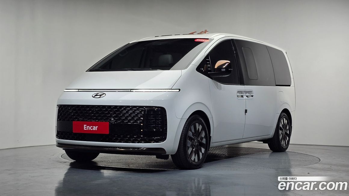 Hyundai Staria 2023