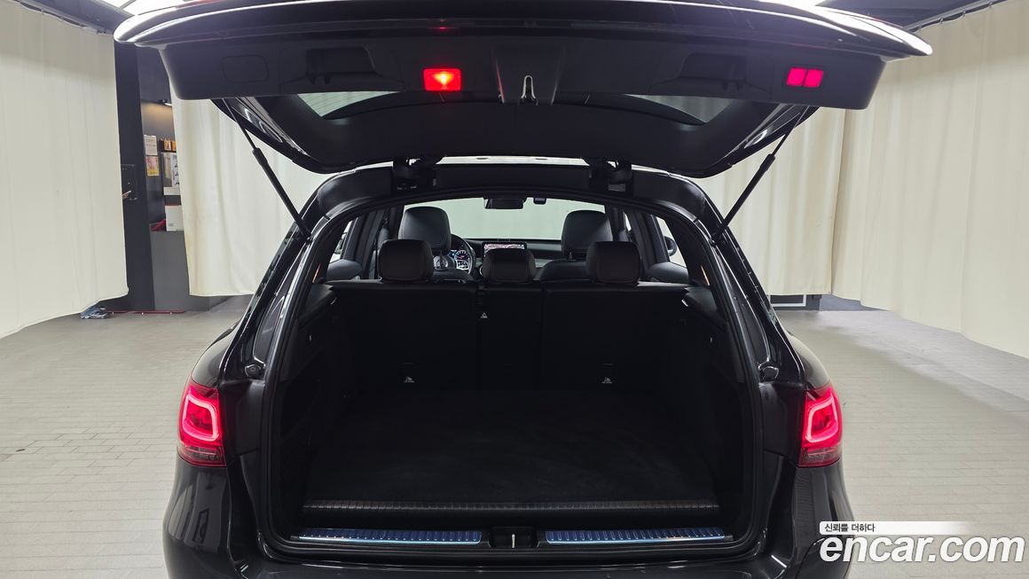 Mercedes-Benz GLC-Class 2022