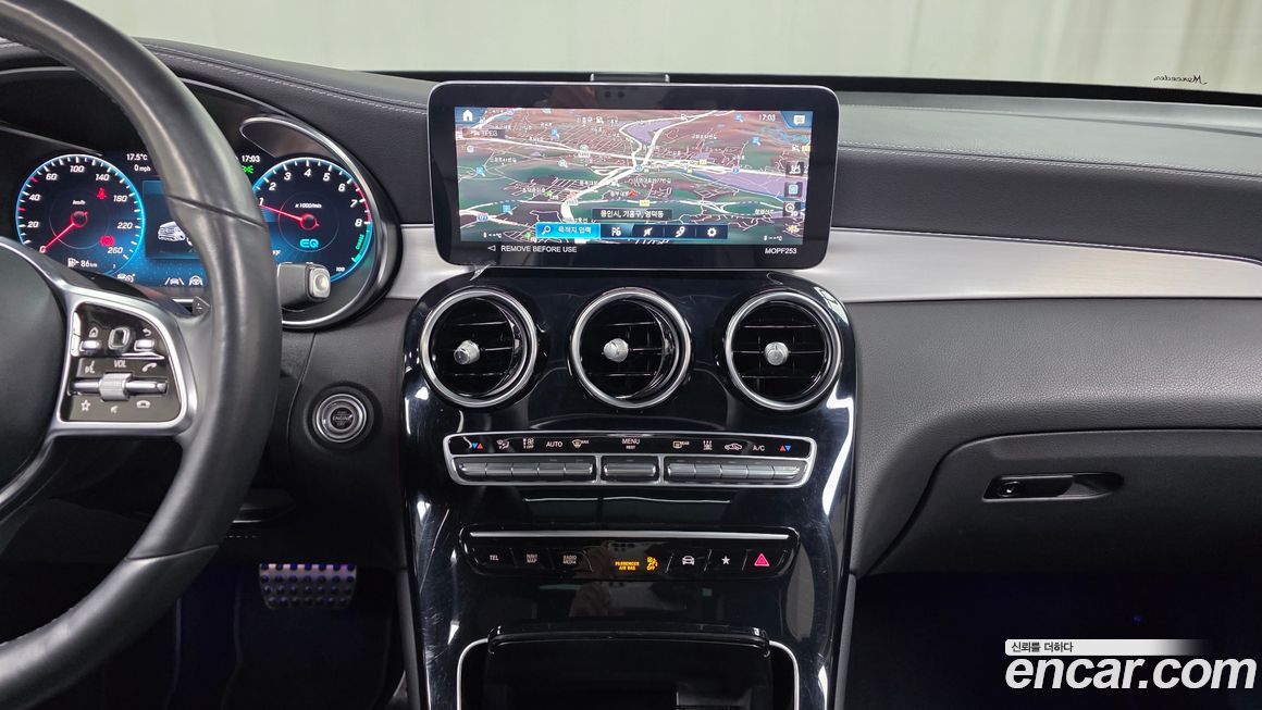 Mercedes-Benz GLC-Class 2022