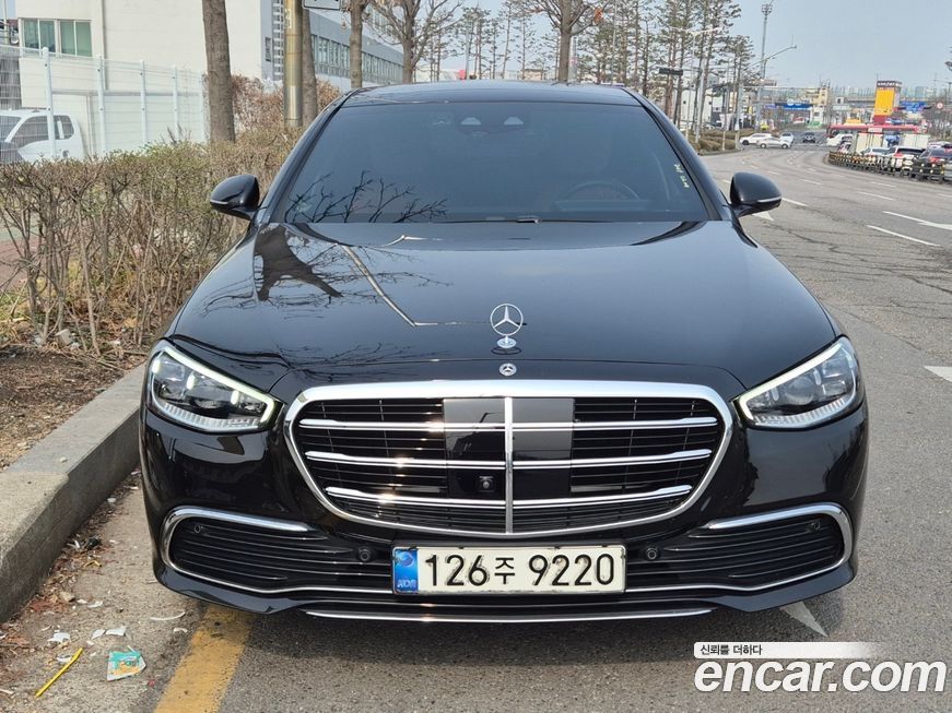 Mercedes-Benz S-Class 2021