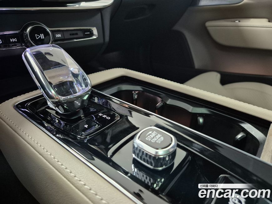 Volvo S90 2026