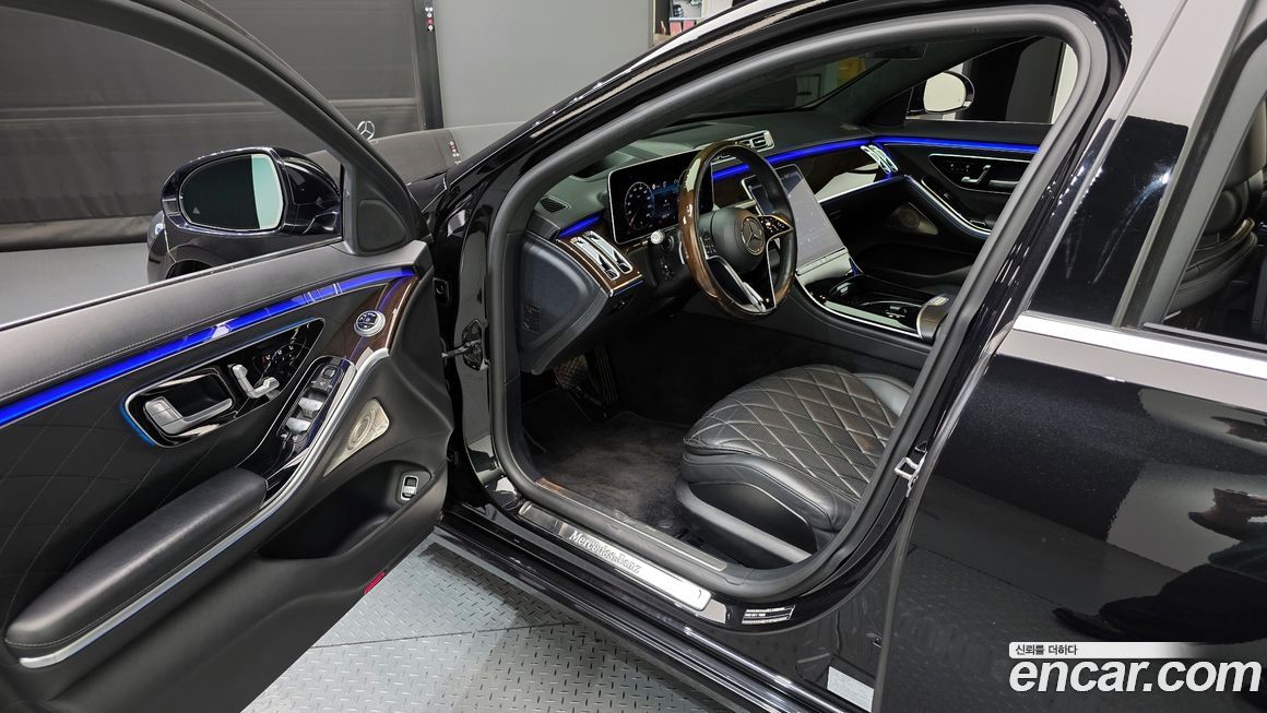 Mercedes-Benz S-Class 2021