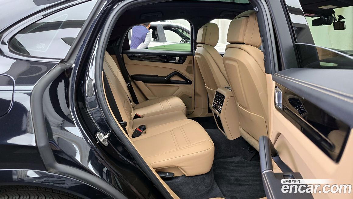 Porsche Cayenne 2022