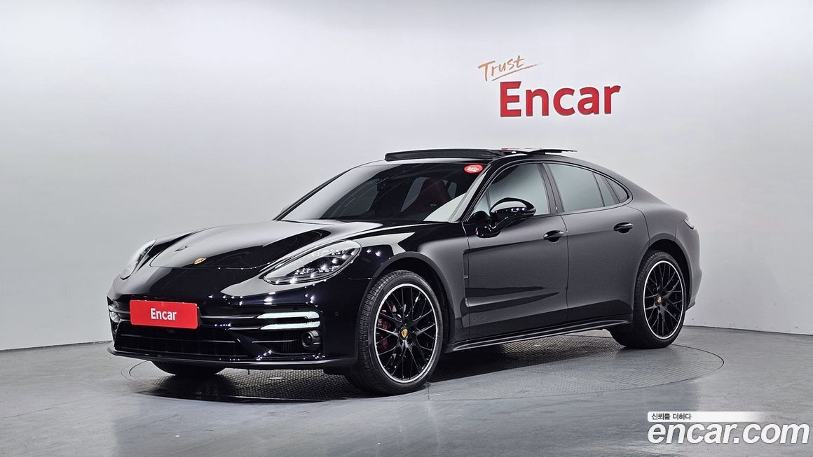 Porsche Panamera 2022