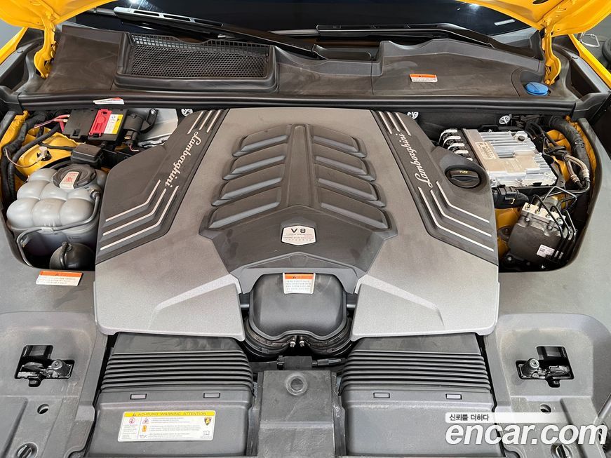 Lamborghini Urus 2021