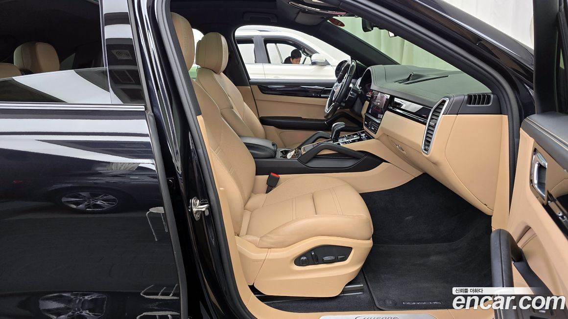 Porsche Cayenne 2022