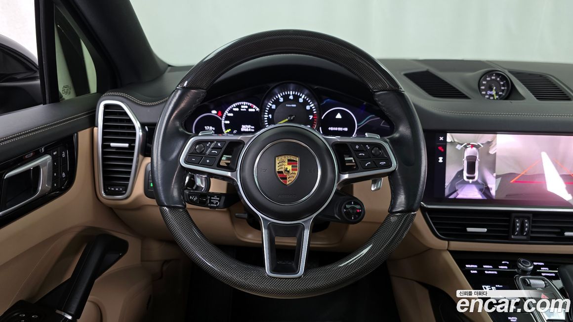 Porsche Cayenne 2022