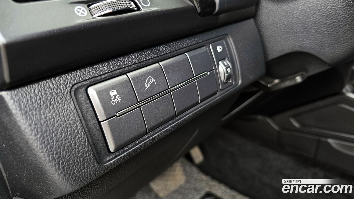 KG_Mobility_Ssangyong Rexton 2020