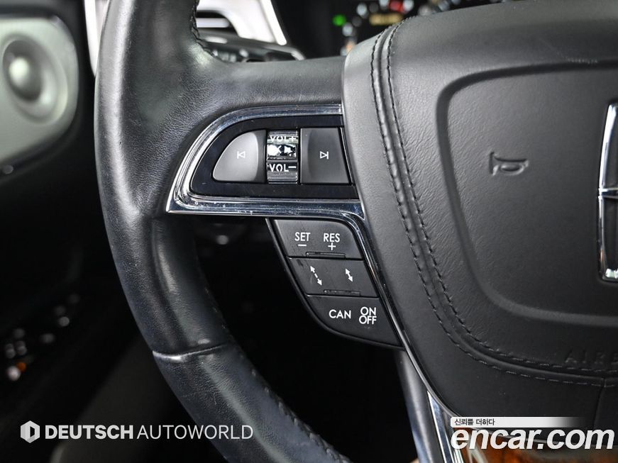 Lincoln Continental 2017