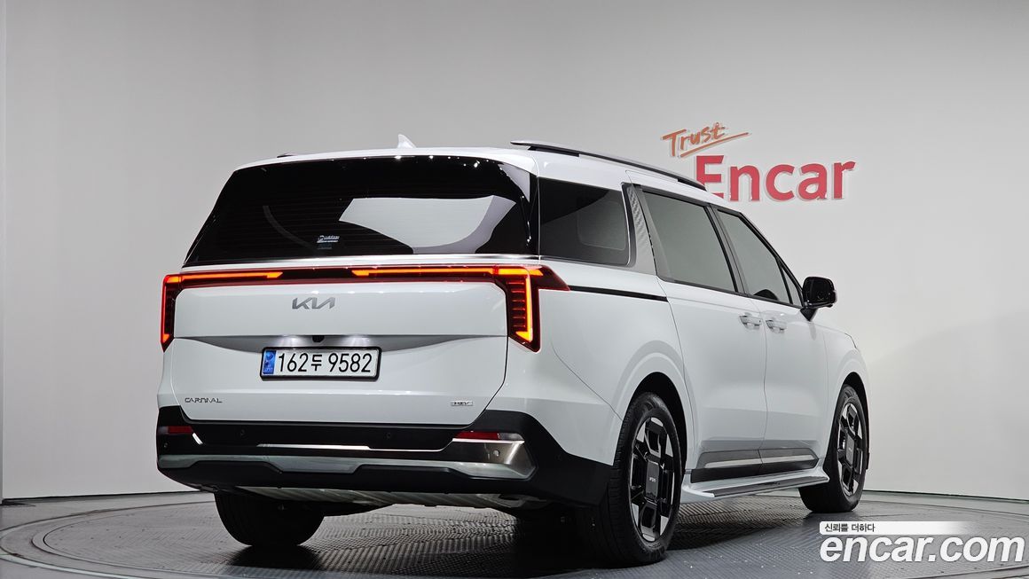 Kia Canival 2025