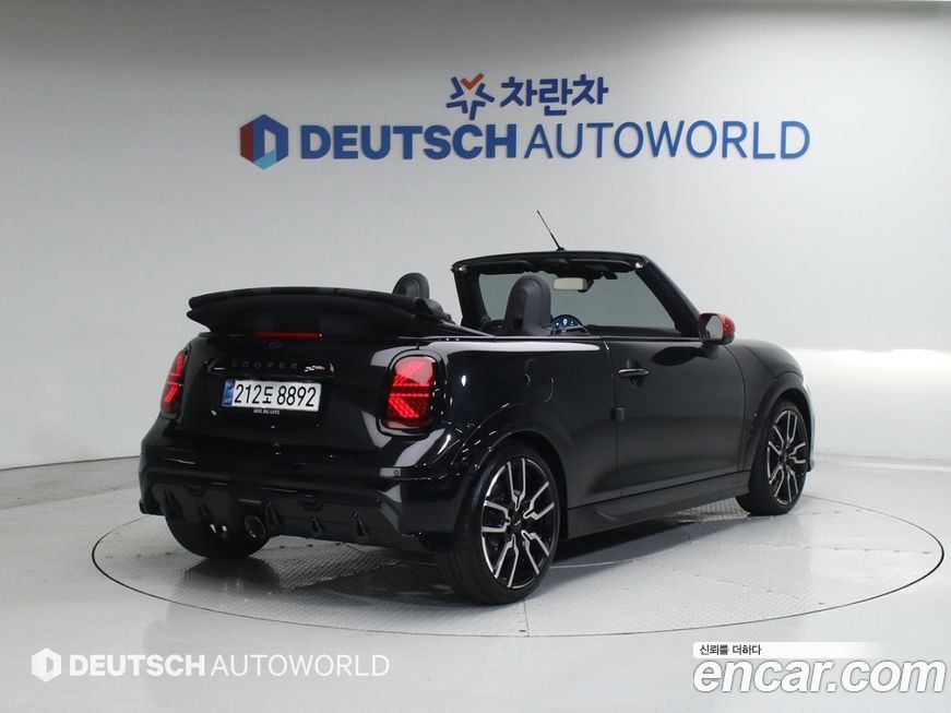 Mini Cooper Convertible 2025