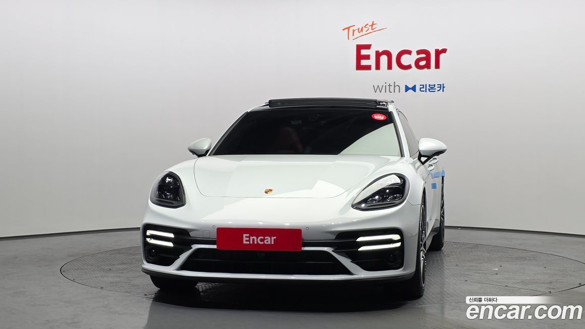 Porsche Panamera 2023