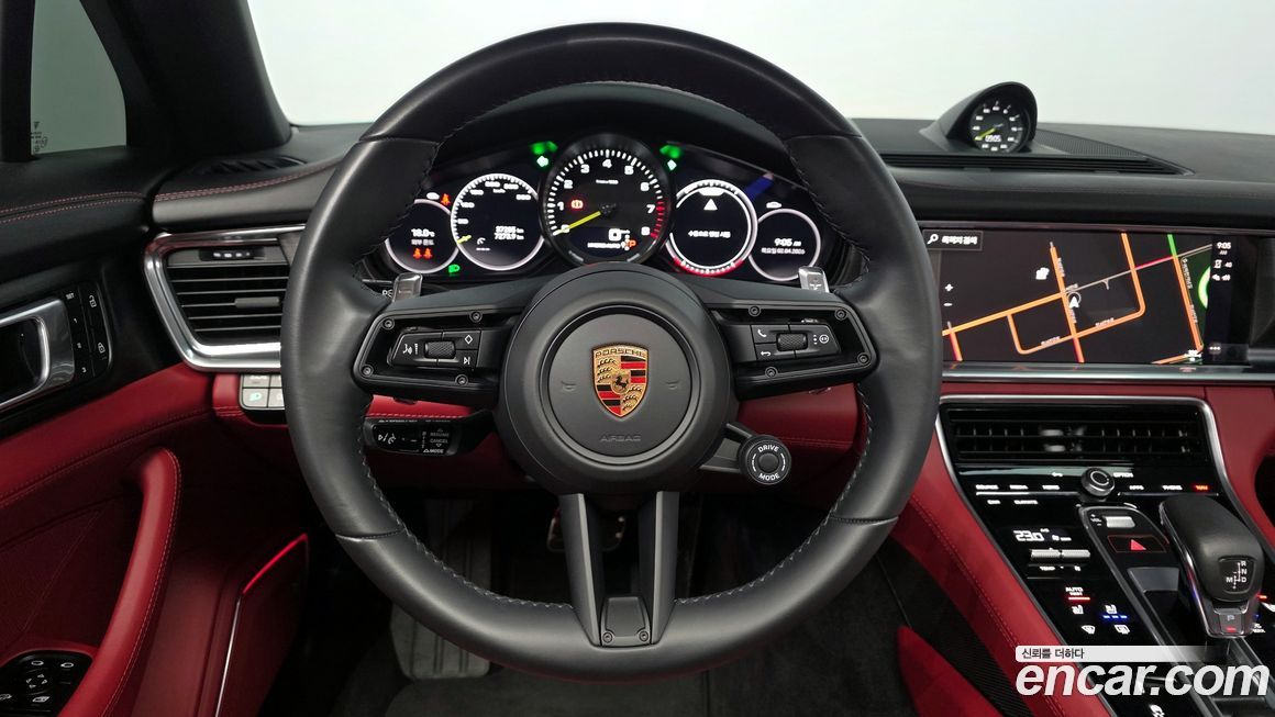 Porsche Panamera 2023