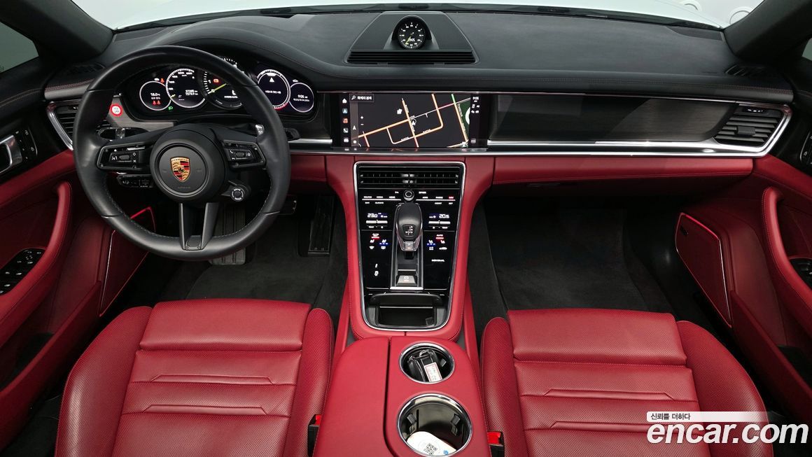 Porsche Panamera 2023