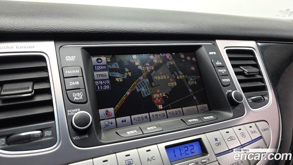 Hyundai Genesis 2013