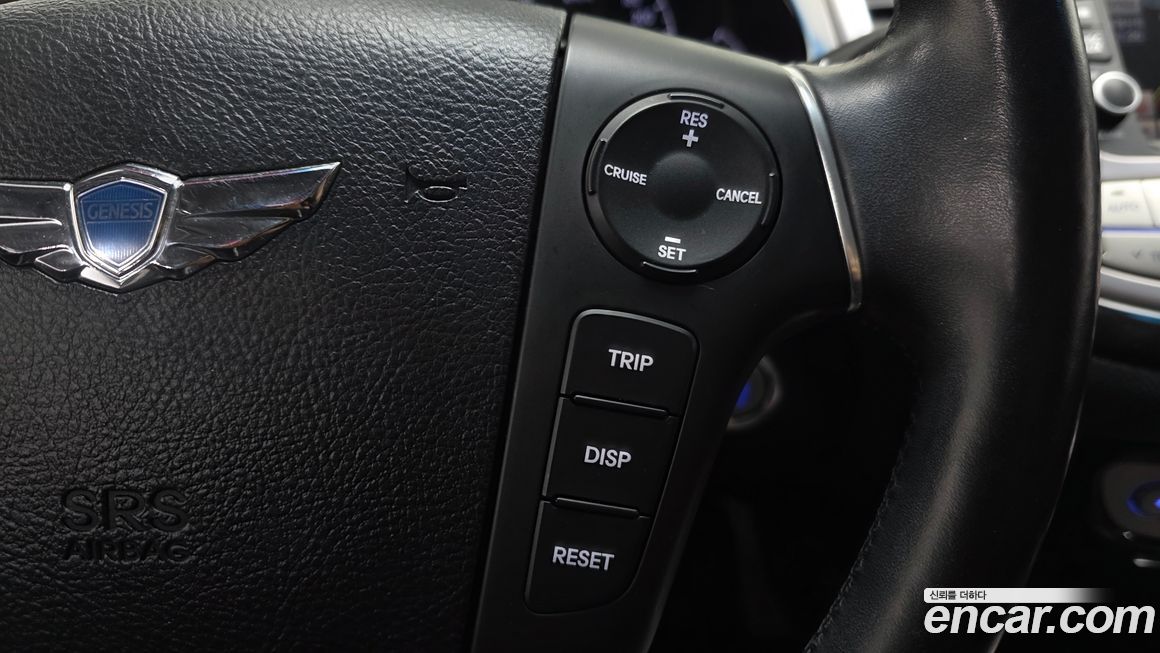 Hyundai Genesis 2013