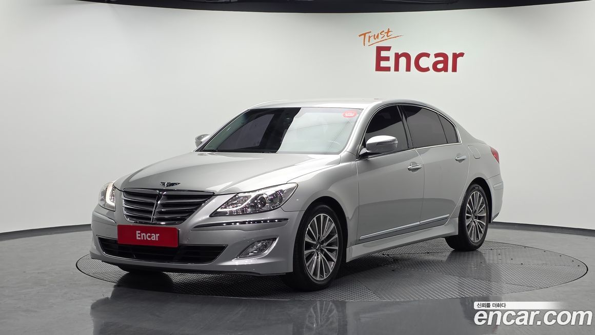 Hyundai Genesis 2013