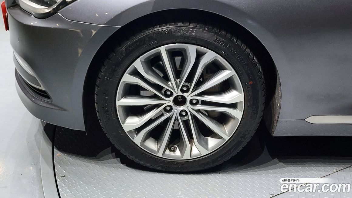 Hyundai Genesis 2015