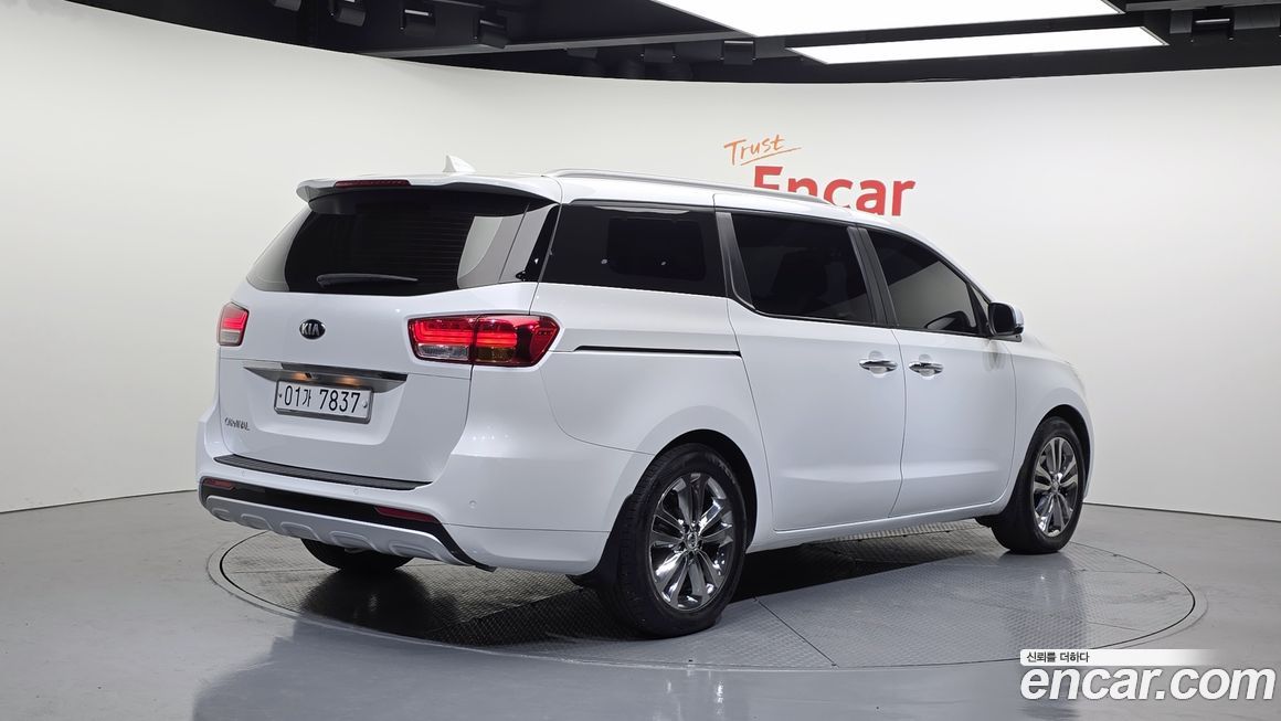 Kia Canival 2016