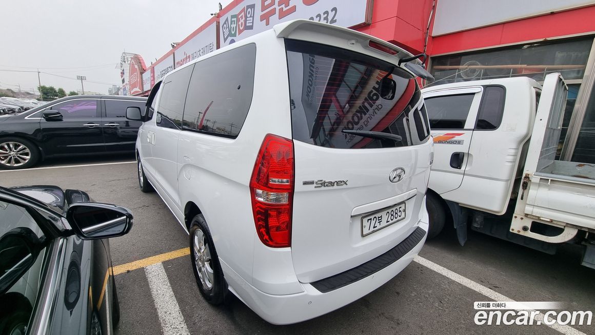 Hyundai Starex 2015