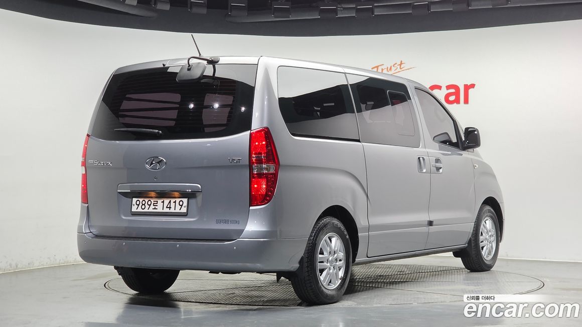 Hyundai Starex 2018