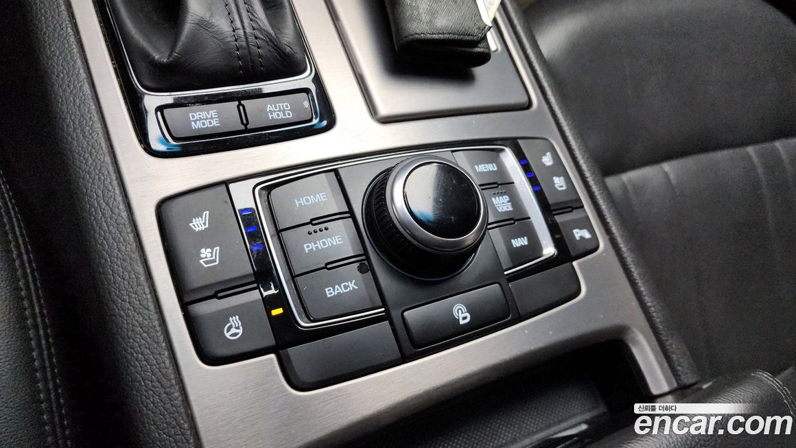 Hyundai Genesis 2015