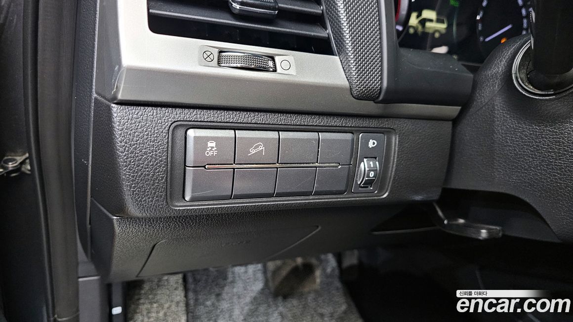 KG_Mobility_Ssangyong Rexton 2018