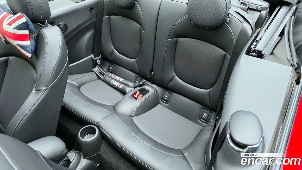 Mini Cooper Convertible 2018