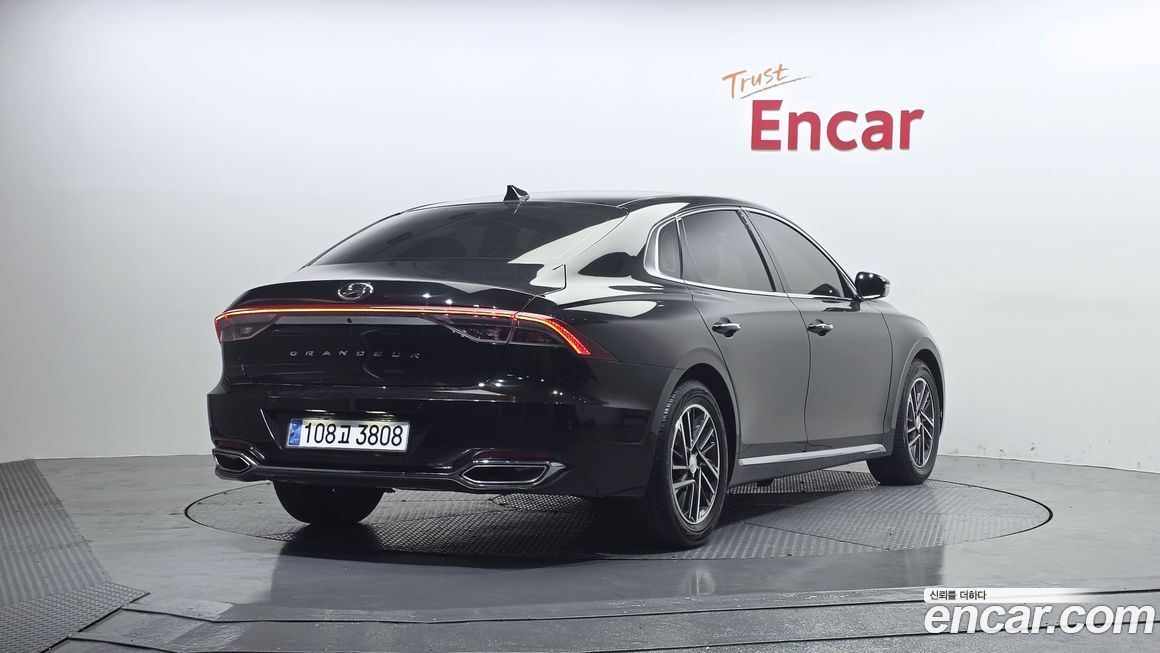 Hyundai Grandeur 2021