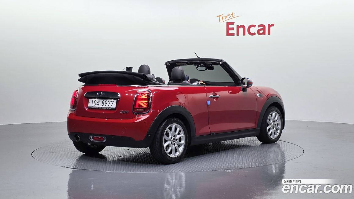 Mini Cooper Convertible 2018