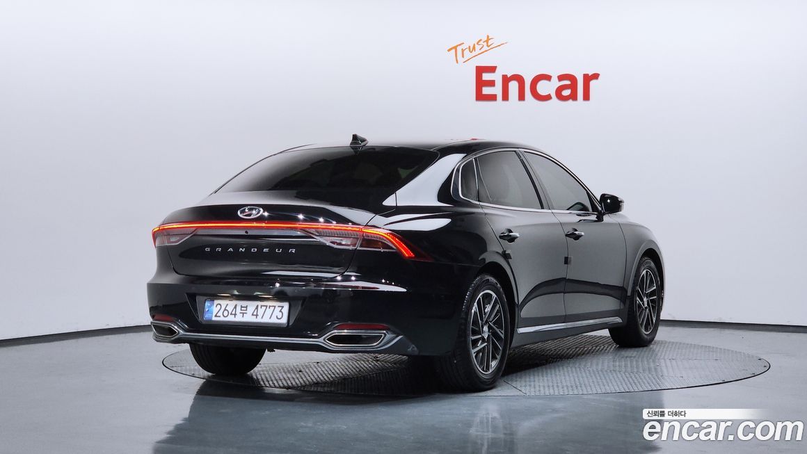 Hyundai Grandeur 2022