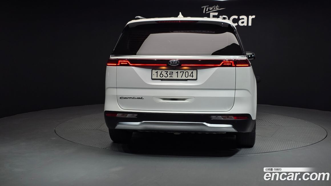 Kia Canival 2021