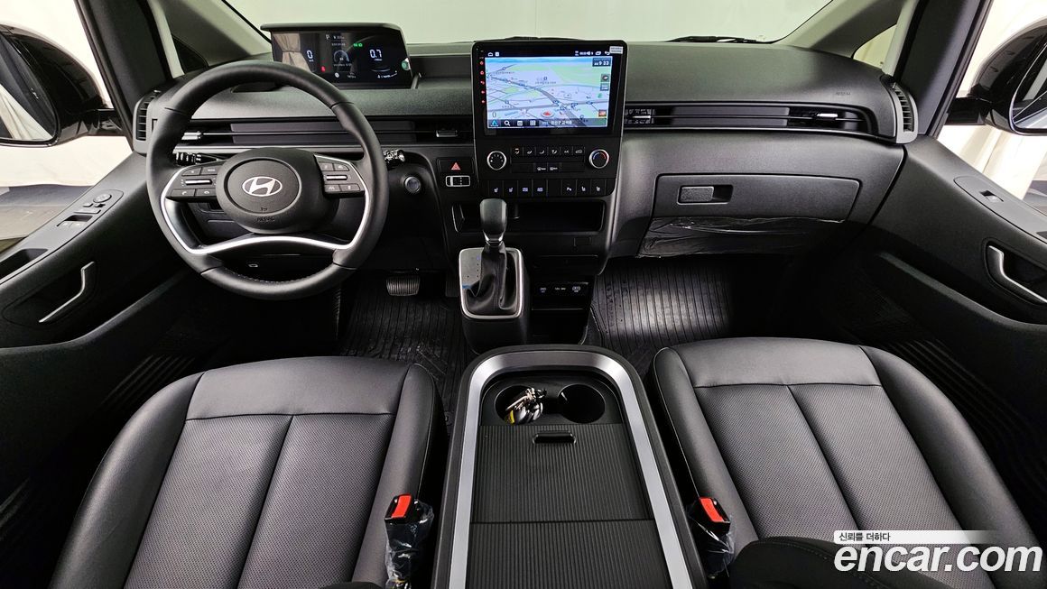 Hyundai Staria 2025