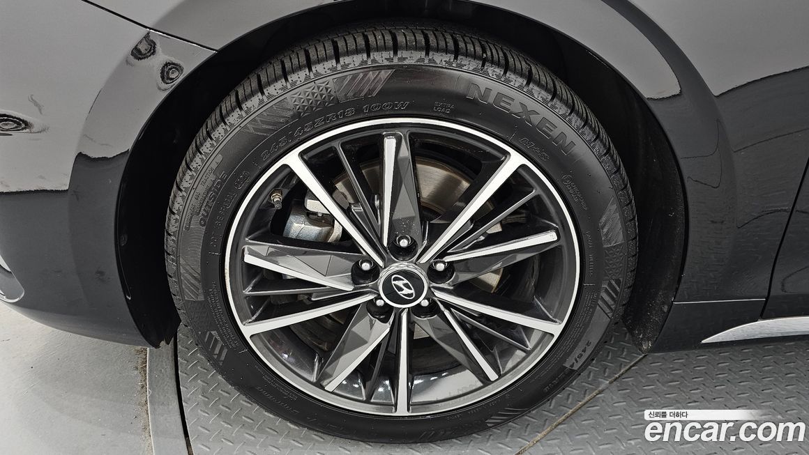 Hyundai Grandeur 2021