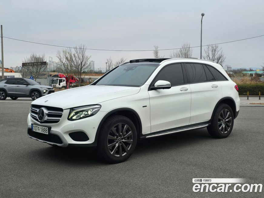 Mercedes-Benz GLC-Class 2019
