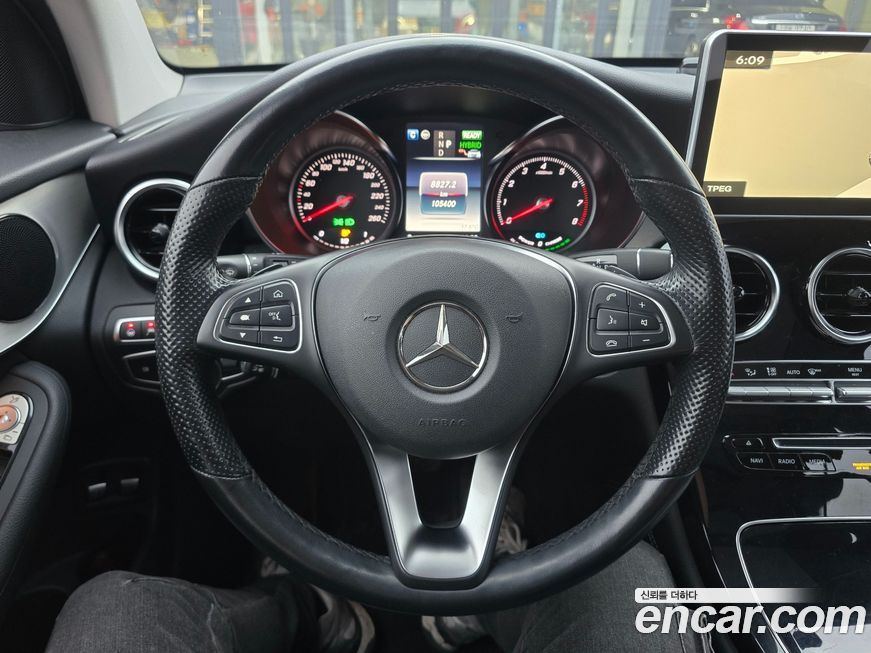 Mercedes-Benz GLC-Class 2019