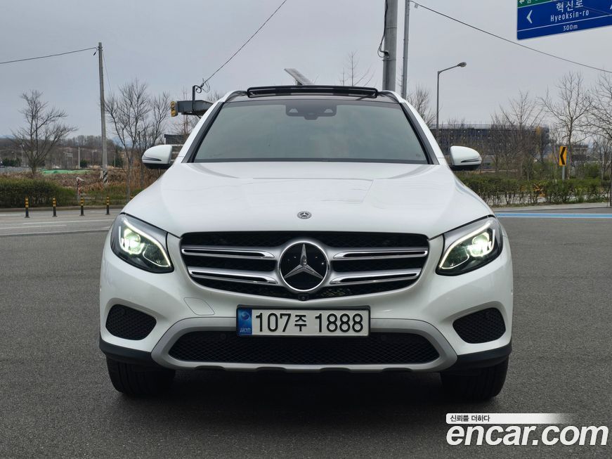 Mercedes-Benz GLC-Class 2019