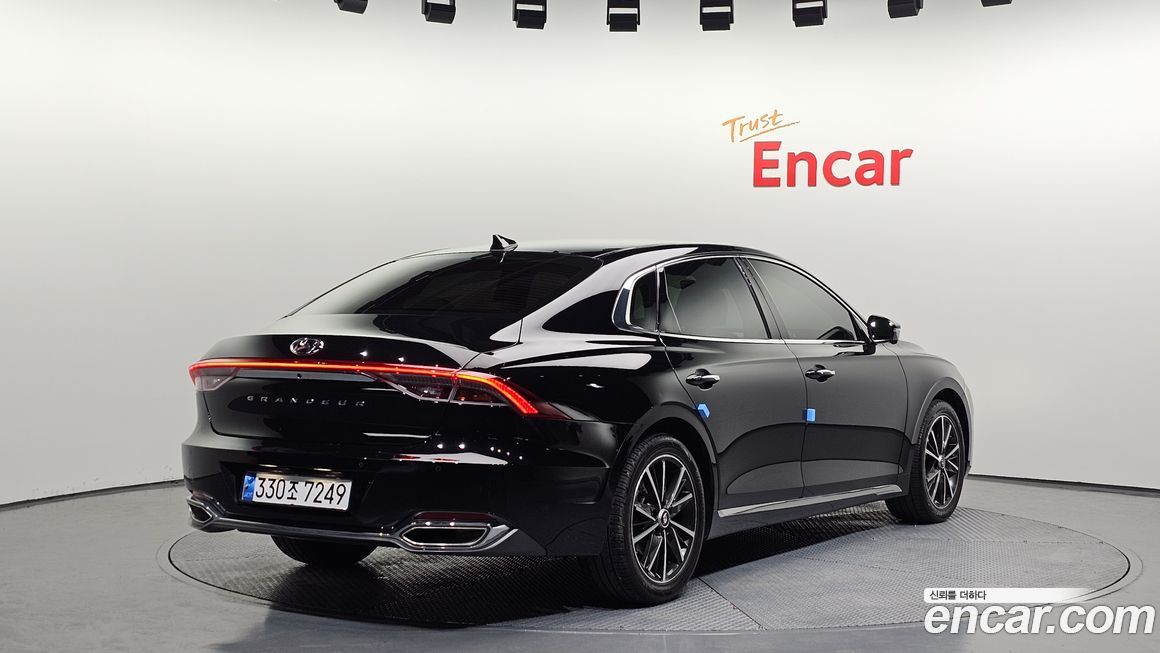 Hyundai Grandeur 2022