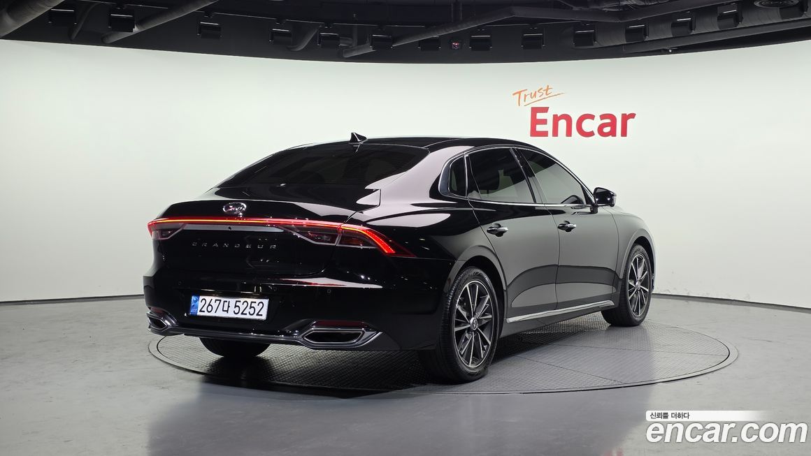 Hyundai Grandeur 2022