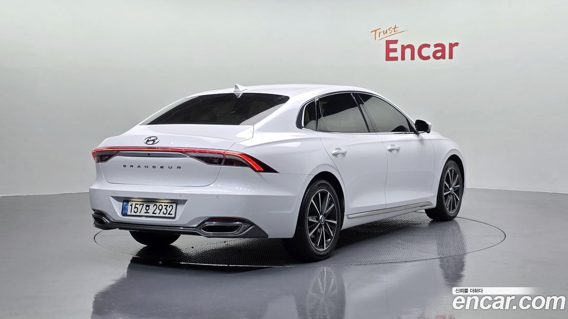 Hyundai Grandeur 2022