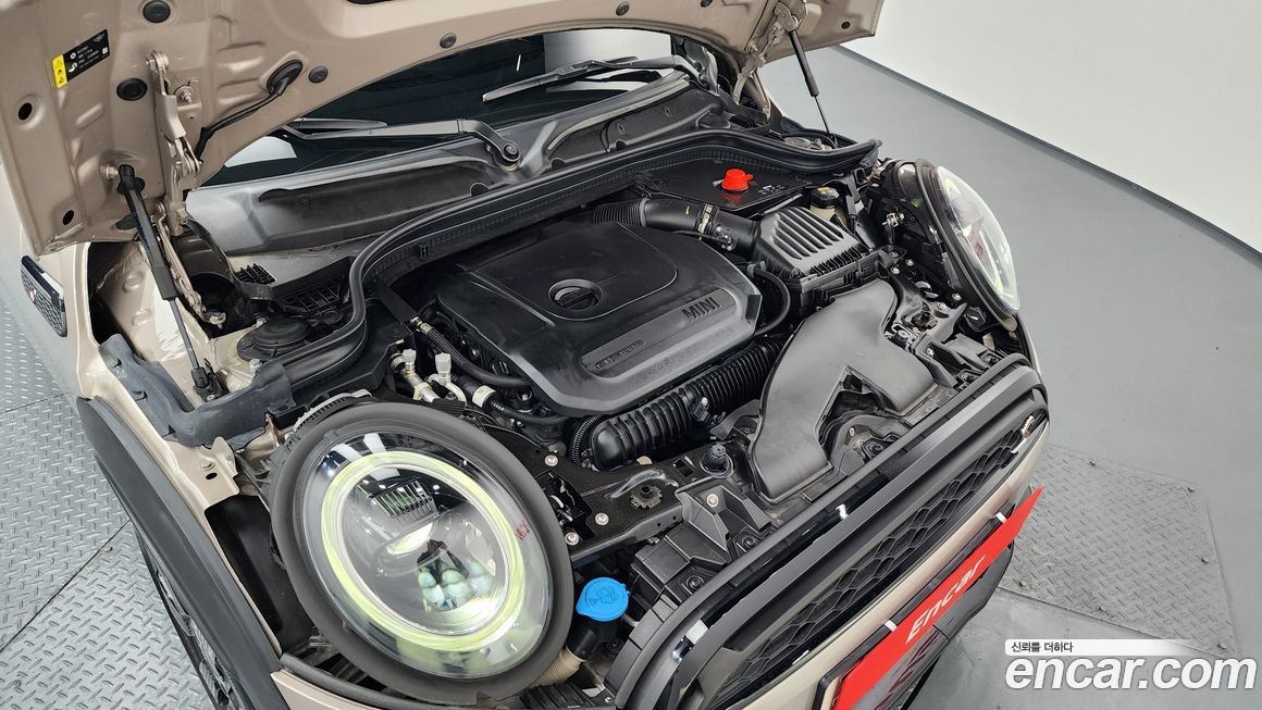 Mini Cooper Convertible 2023