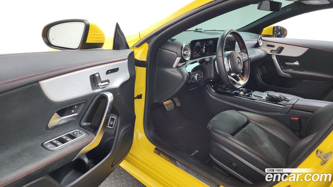 Mercedes-Benz CLA-Class 2021