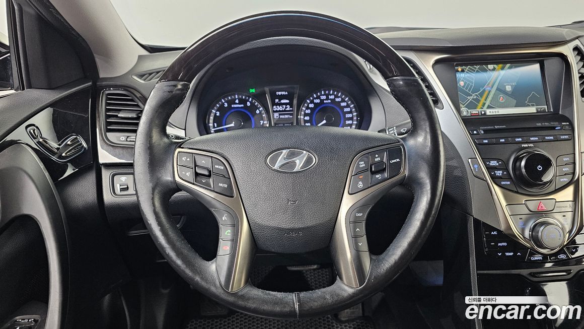 Hyundai Grandeur 2012