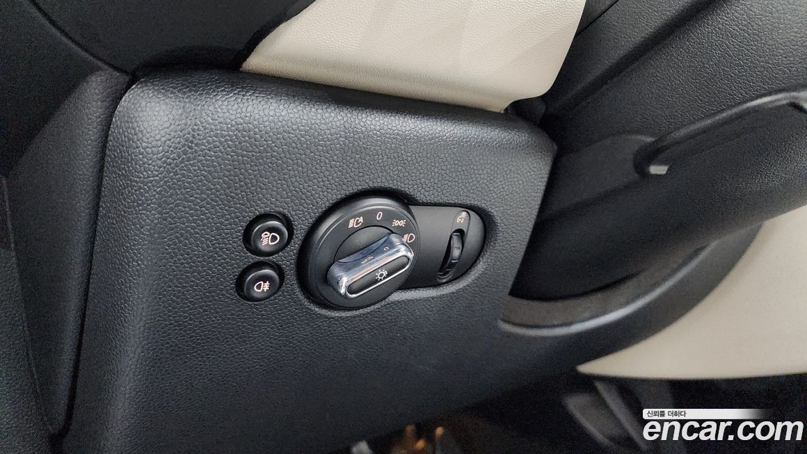 Mini Cooper Convertible 2023