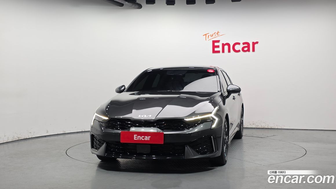 Kia K5 2025
