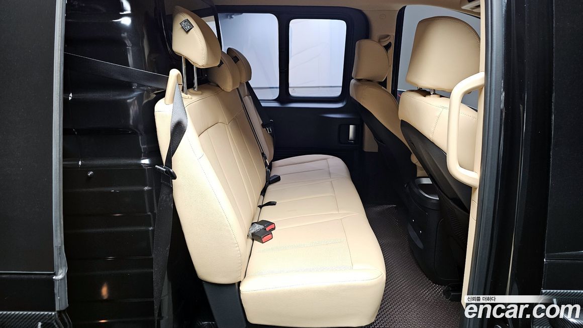 Hyundai Staria 2025