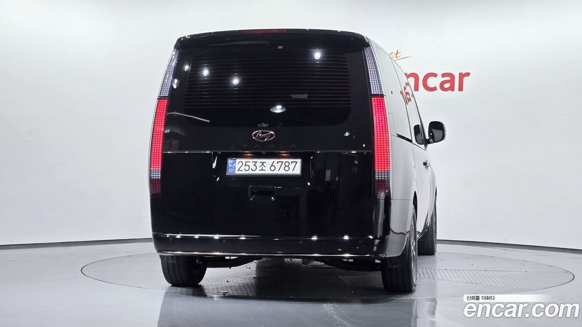 Hyundai Staria 2022