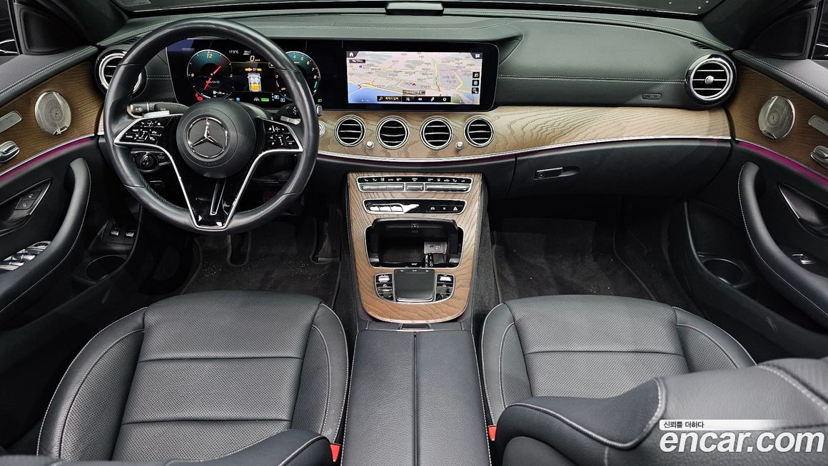 Mercedes-Benz E-Class 2021