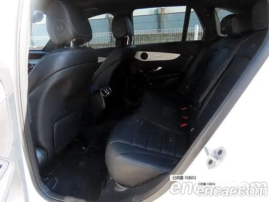 Mercedes-Benz GLC-Class 2021