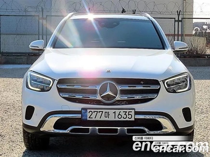 Mercedes-Benz GLC-Class 2021